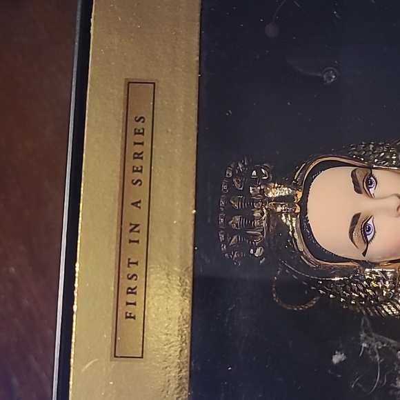 Elizabeth Taylor in Cleopatra Barbie Sealed New in box never opened 1999 Mattel! - Picture 4 of 11